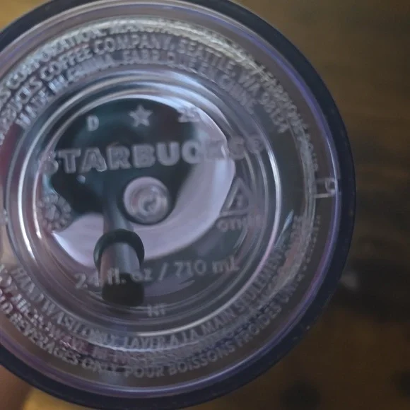 STARBUCKS VALENTINES DAY COLD CUP 240Z NWT - Picture 4 of 5